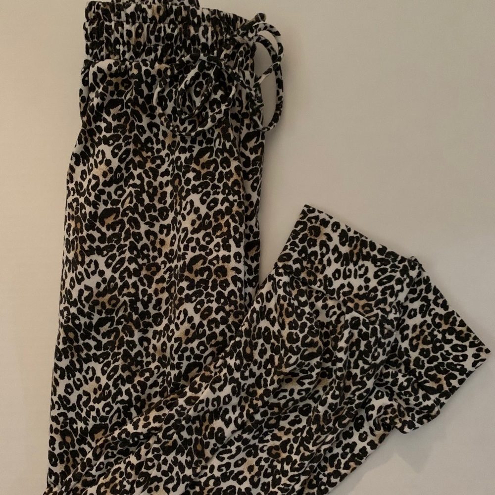 Altar’d state leopard lounge joggers